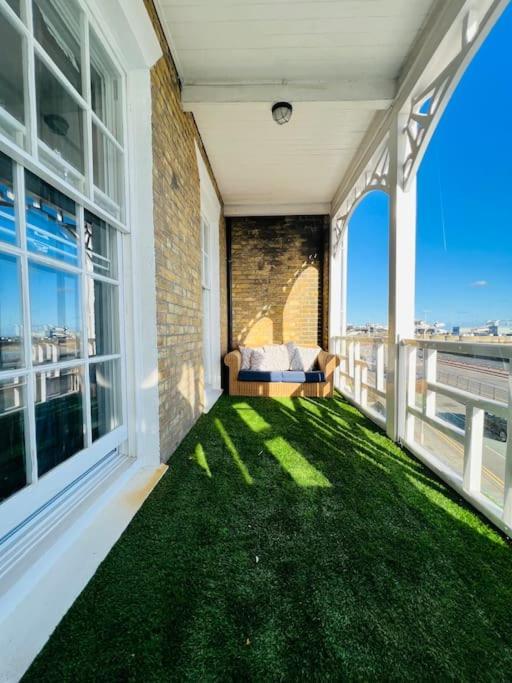 Flat 4 Marine Parade House, 1 East Cliff- Next To Dover Port, White Cliffs, Beach, Castle Bagian luar foto