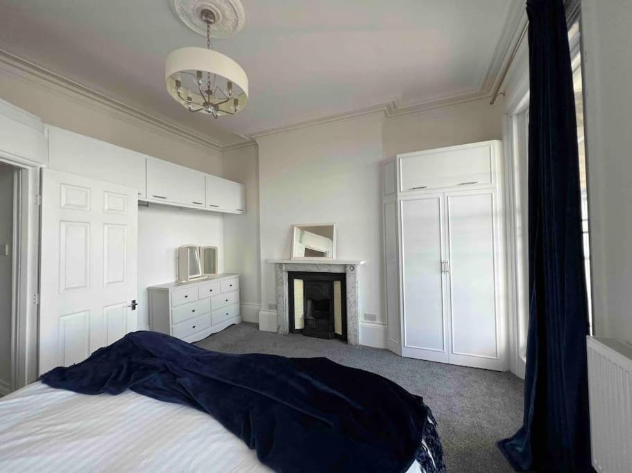Flat 4 Marine Parade House, 1 East Cliff- Next To Dover Port, White Cliffs, Beach, Castle Bagian luar foto
