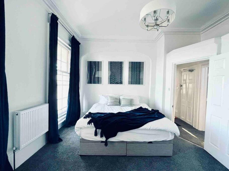 Flat 4 Marine Parade House, 1 East Cliff- Next To Dover Port, White Cliffs, Beach, Castle Bagian luar foto